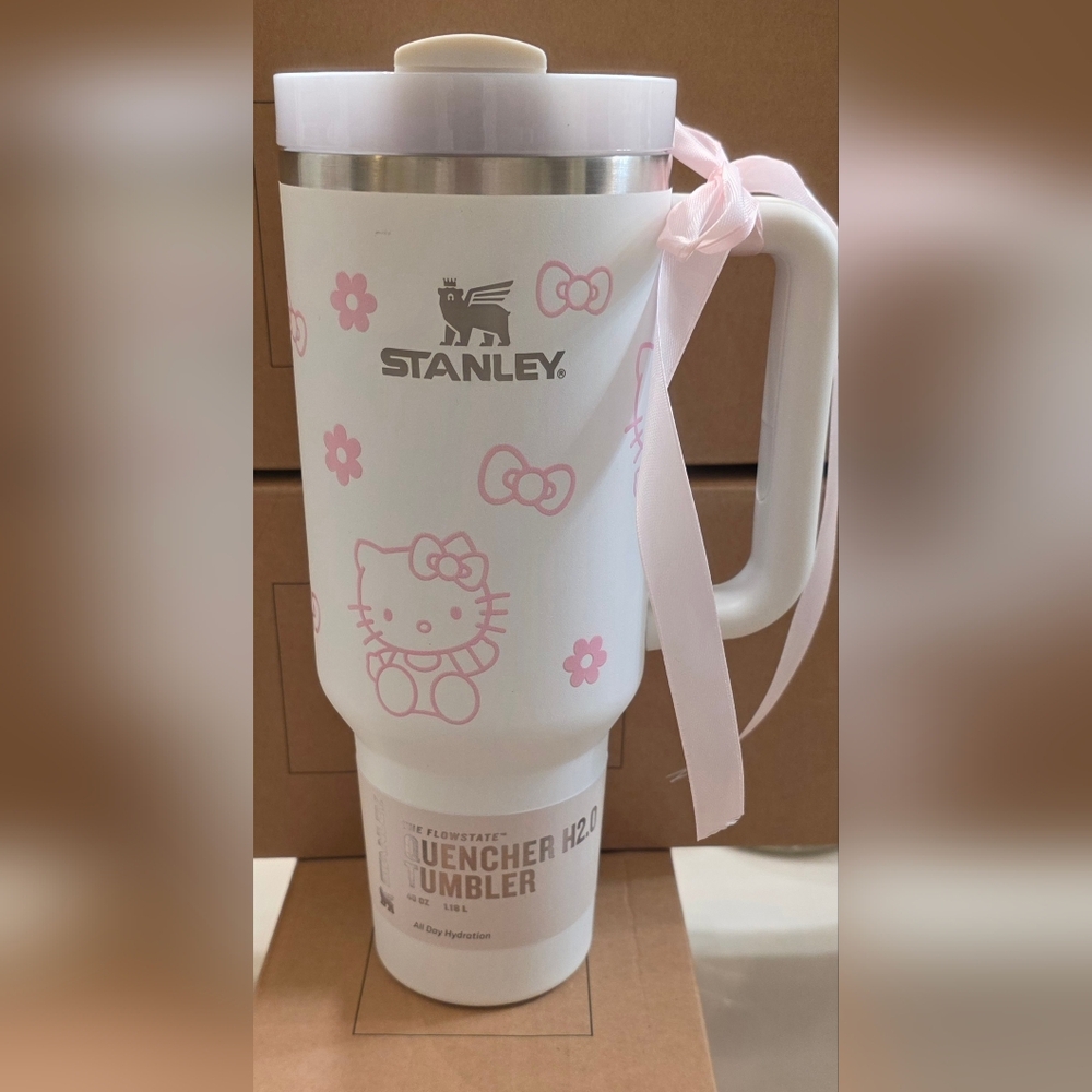 Stanley Hello Kitty, Kuromi Designs
